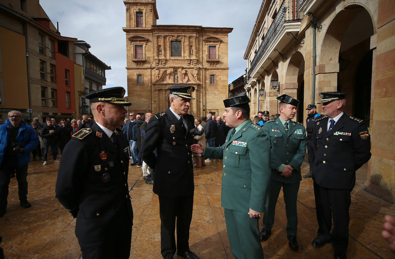 Dolor Y Cariño En El Recuerdo A Los Dos Guardias Civiles Fallecidos En ...